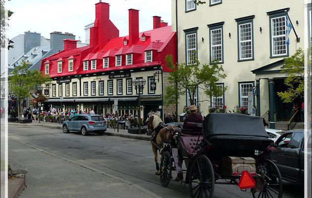 Trois moyens de visiter le Vieux Québec : la calèche, le bus à impériale, et le nôtre, avec les pieds... - Canada