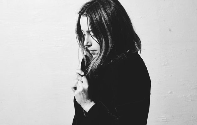 Marie Espinosa en playlist avec son nouveau clip La Pleureuse