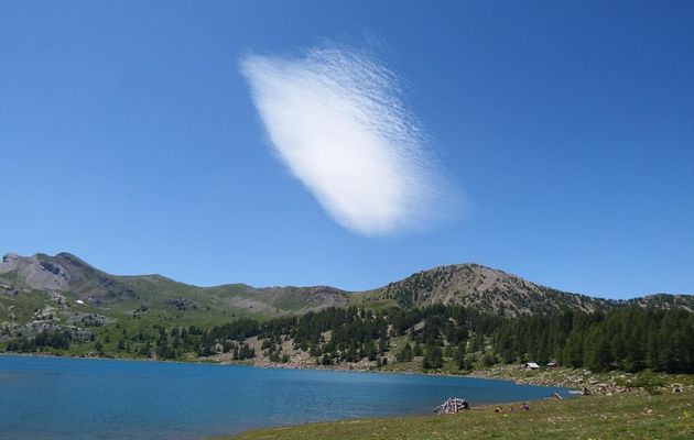 nuage - lac d'Allos 