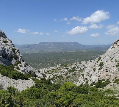 La Serre de Vingrau (576m) en boucle depuis Vingrau (retour par le chemin du Mas Llansou)