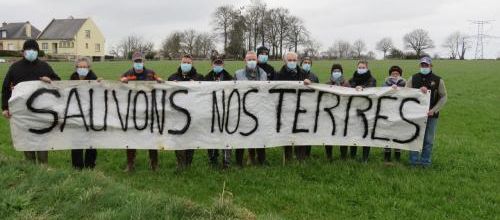Manifestation contre le projet d'implantation d'une plateforme d'e-commerce à Sens (groupe Panhard)