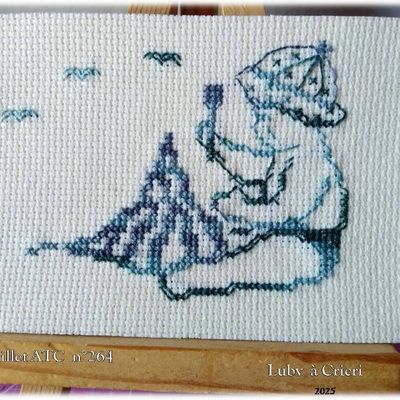 ATC Monochrome *7/12 avec ma Cricri