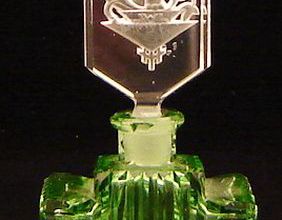 PARFUM VINTAGE bouteille verte