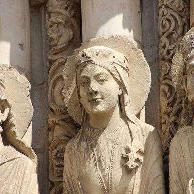 Le portail royal (ouest) de la cathédrale de Chartres La façade ouest