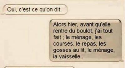 Un homme qui fait les tâches ménagères...