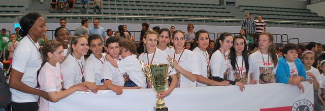 2012-2013 MCA Dames Vainqueur de la Coupe d'Algérie 