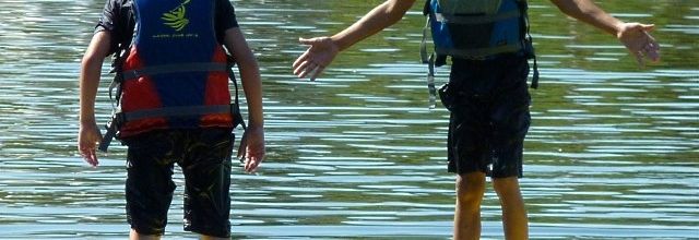 L'enfant l'été et le kayak...
