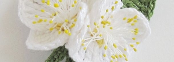 Jolies fleurs blanches au crochet