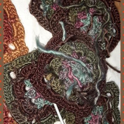 Pochette au crochet ,,, étui éventail  ,,, Pochette aide soignante 