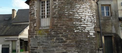 -Tour de protection de la porte Saint-Michel-XVè siècle (Malestroit)