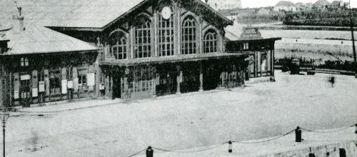 En 1849, le train de Paris arrive à la gare maritime