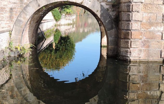 reflets sous une arcade