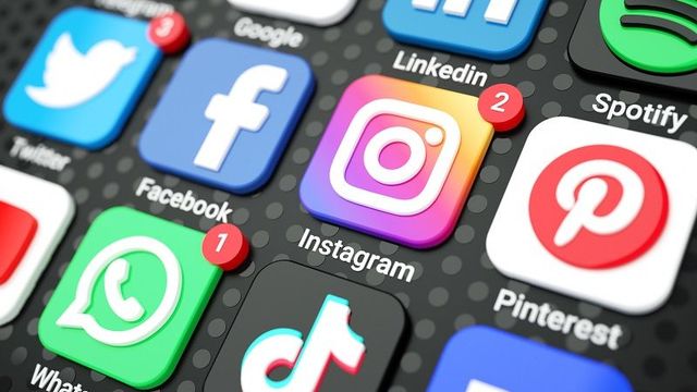 L'influence des réseaux sociaux.