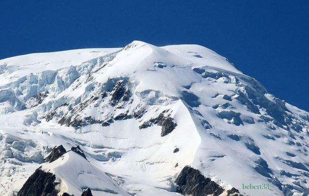 les Alpes enneigées