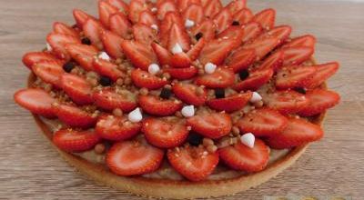 Tarte aux fraises & crème pralinée 