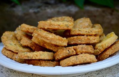 Biscuits aux fleurs de romarin