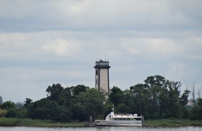 L'île de Patiras sur l'estuaire de la Gironde...