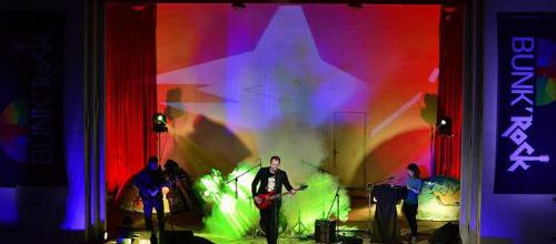 Live at Bunk'Art.