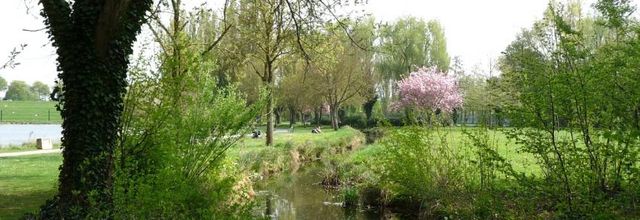Parc au centre d'Amiens