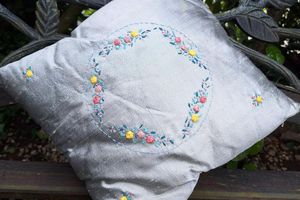 Broderie aux rubans de soie