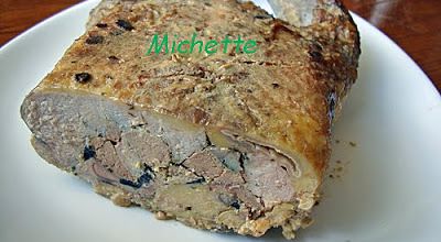 Pintade désossée farcie au foie gras et à la truffe, un délice festif