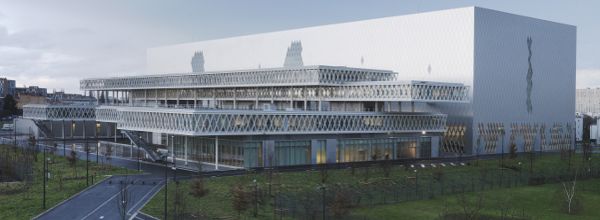 Emmanuel Macron facilite l'accès aux archives classifiées, dont celles sur la guerre d'Algérie