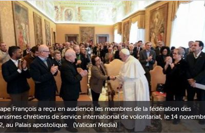 Pour le Pape, le développement est une réponse à la migration forcée - va