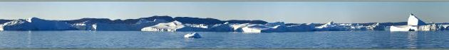 Panorama sur les icebergs de la baie de Disko vus du bateau - Ilulissat - Groenland