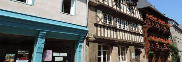 Tréguier  la ville et ses maisons - 3