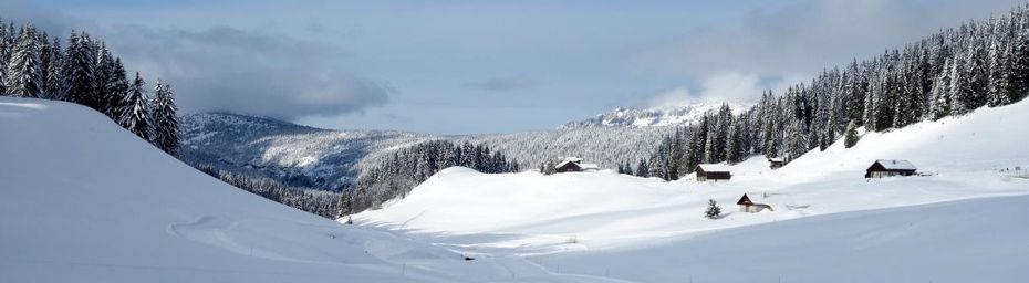 Dans la « peuffe » à la Montagne des Auges