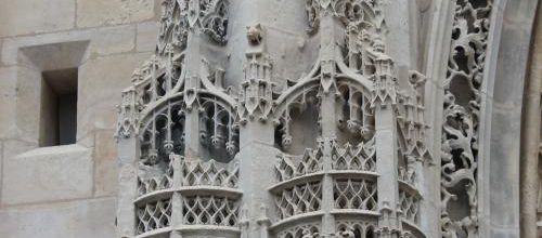 détails de saint léonard