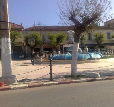 Place des dauphins Staouéli-Alger