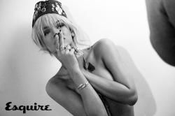 Teaser du photoshoot pour Esquire UK