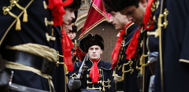 Vyriškų kaklaraiščių stiliai ir įvairovė