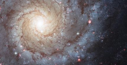 galaxie Messier 74
