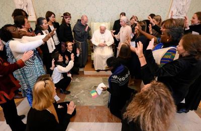 «Les mères savent surmonter les conflits et insuffler la paix», dit le Pape