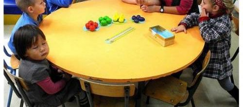 OUEST FRANCE - 13/10/2012 - À la ludothèque, les petits s'initient aux règles du jeu  