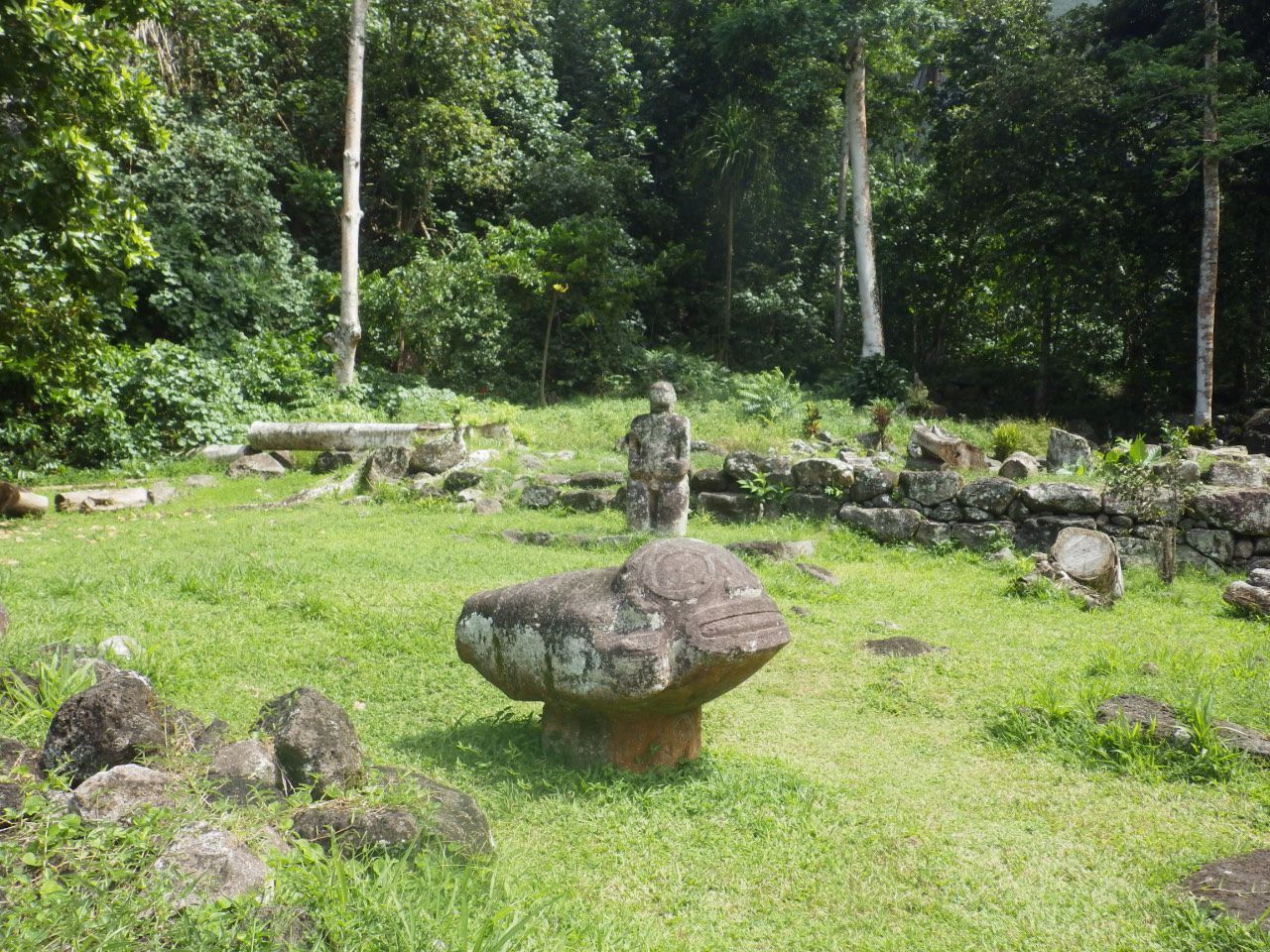 ''Mana'' aux Marquises (Hiva oa - Lipona - tiki couche).jpg
