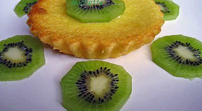 Petits gâteaux aux 2 citrons, chocolat blanc, kiwis