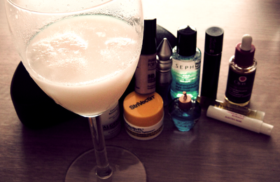 Make-up & cocktail.