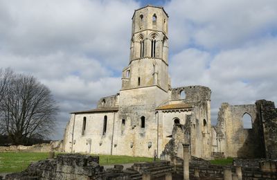 Balade dans l'Entre-Deux-Mers : l'abbaye de la Sauve Majeure...