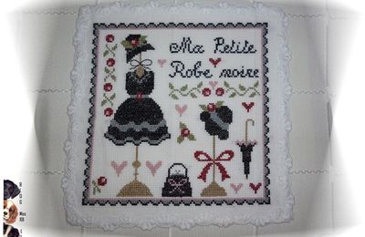 Petite Robe Noire de Tralala (Broderie + montage fait)