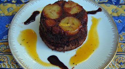 Fondant au chocolat et bananes caramélisées, coulis passion