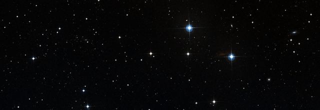 Ferrero 36 : Un large groupe d'étoiles austral situé dans le Réticule