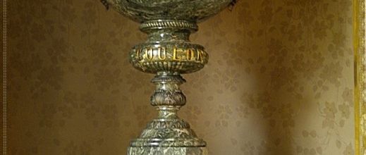 L'Hôtel de Ville : Vase russe