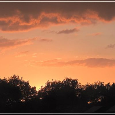 Douceurs flamboyantes d'un coucher de soleil d'Avril 2017