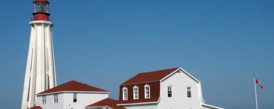 La cigogne et le caribou à La Pointe-au-Père