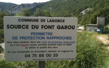 Font Garou