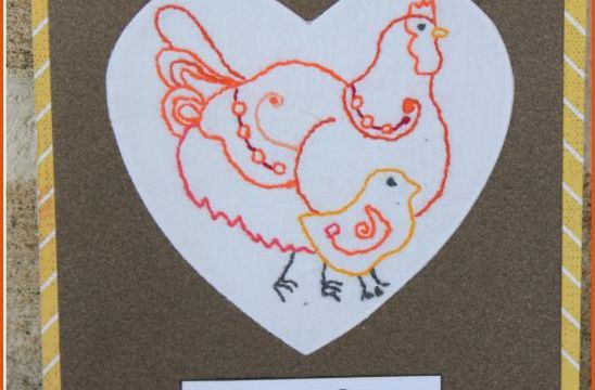 Pâques / Poule brodée