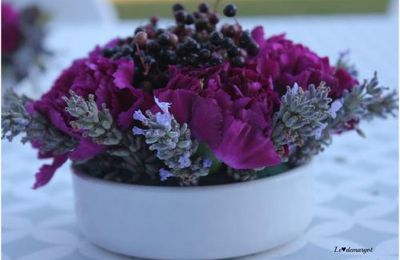 Des fleurs dans un ramequin